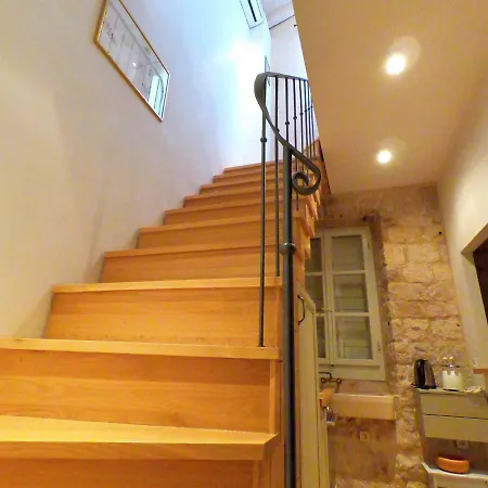 Apartment Historic Piazza House & Romantic Hidden Garden *