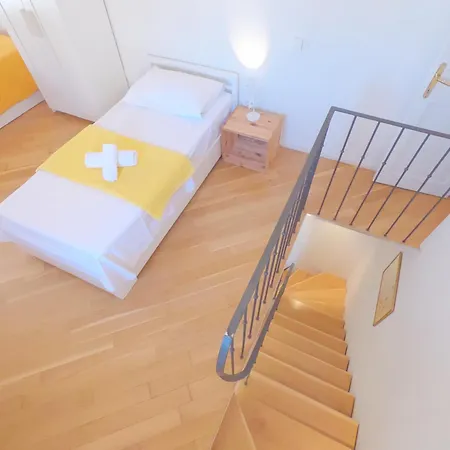 شقة Historic Piazza House & Romantic Hidden Garden *