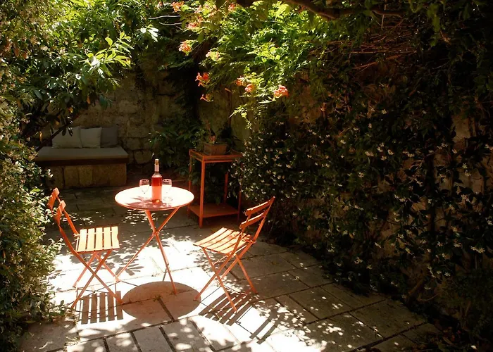 Historic Piazza House & Romantic Hidden Garden * هفار