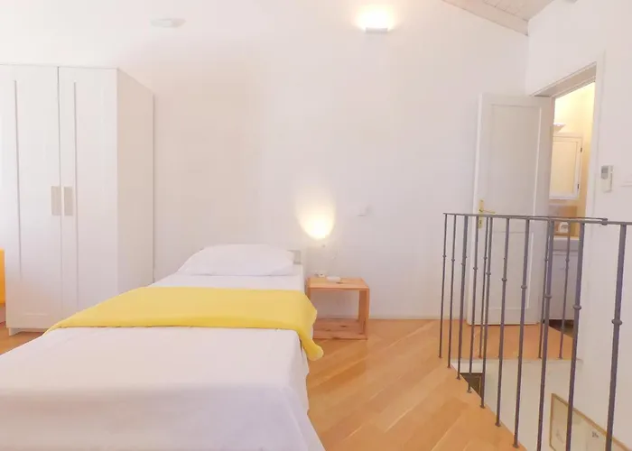 Historic Piazza House&romantic Hidden Garden *