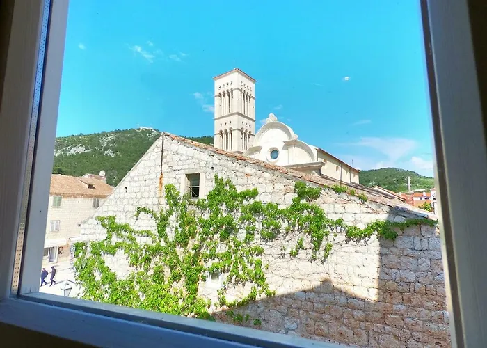 Apartman Historic Piazza House & Romantic Hidden Garden *